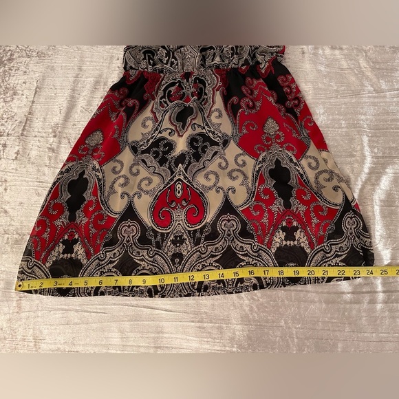 Venus Cold Shoulder 3/4 Bell Sleeves  Paisley Dress Size Small - Picture 9 of 9